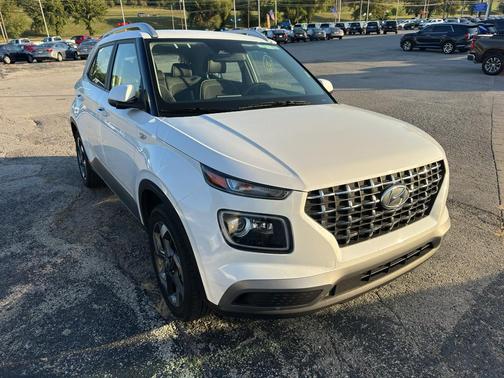 2024 Hyundai VENUE Limited