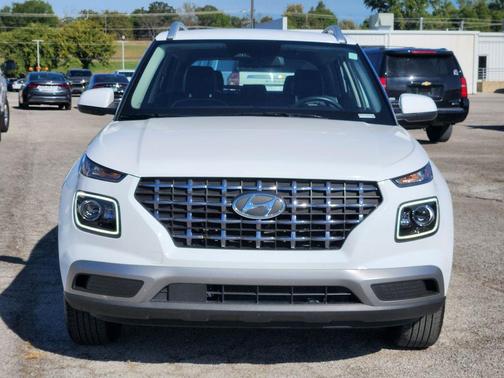 2024 Hyundai VENUE Limited