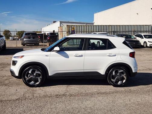 2024 Hyundai VENUE Limited