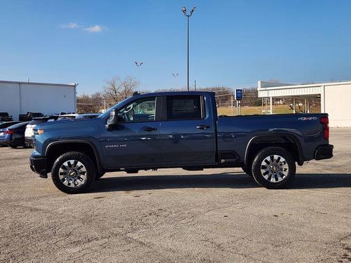 2026 Chevrolet Silverado 2500 Custom