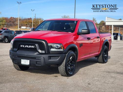 2024 RAM 1500 Classic Warlock Crew Cab 4x2 5'7' Box
