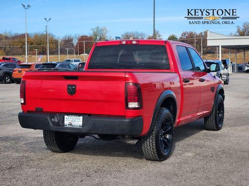 2024 RAM 1500 Classic Warlock Crew Cab 4x2 5'7' Box