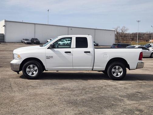 2024 RAM 1500 Classic SLT