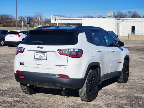 2023 Jeep Compass Trailhawk