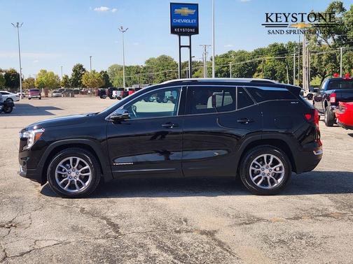 2024 GMC Terrain SLT