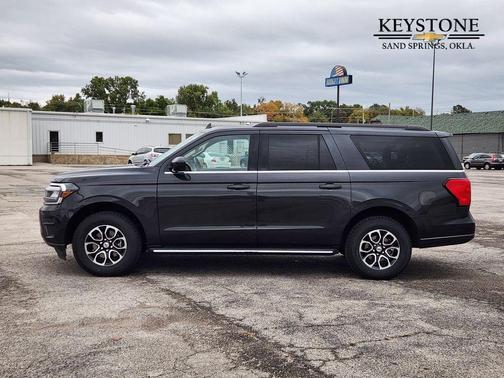 2023 Ford Expedition Max XLT