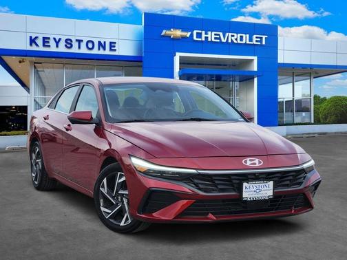 2024 Hyundai ELANTRA Limited