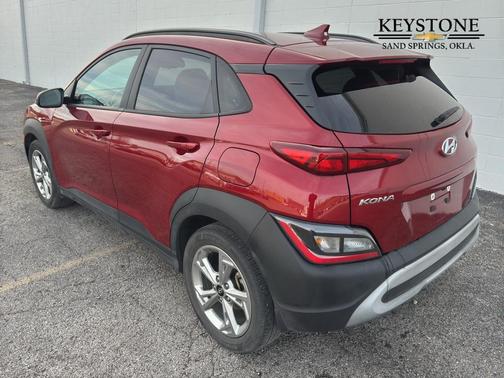 2023 Hyundai KONA SEL