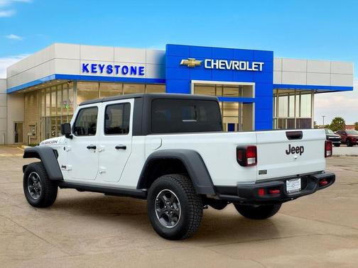 Bright White Clearcoat 2023 Jeep Gladiator Rubicon