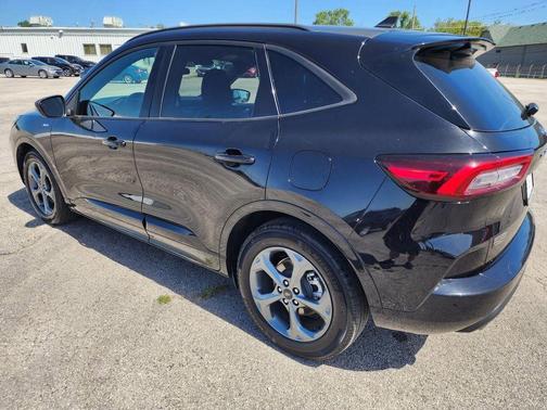 Agate Black Metallic 2023 Ford Escape ST-Line