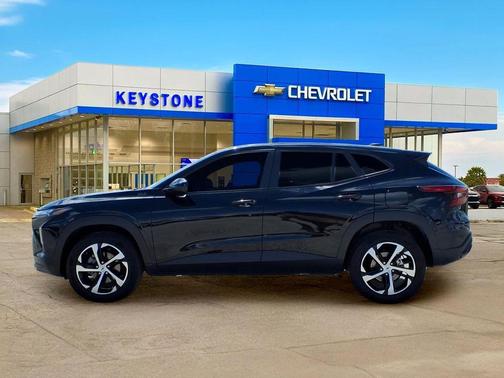 Mosaic Black Metallic 2024 Chevrolet Trax FWD 1RS