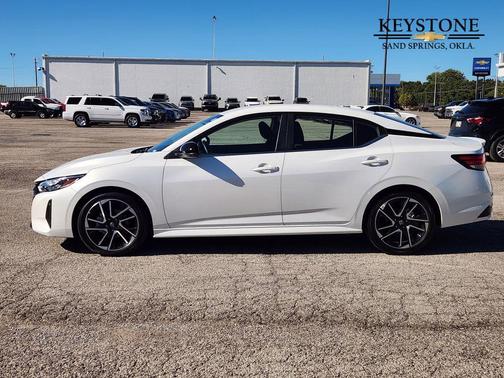 2025 Nissan Sentra SR