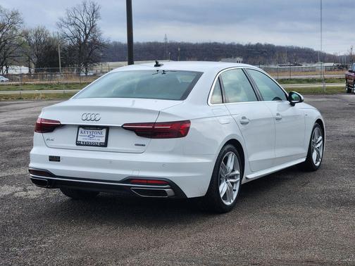 2024 Audi A4 45 S line Premium Plus