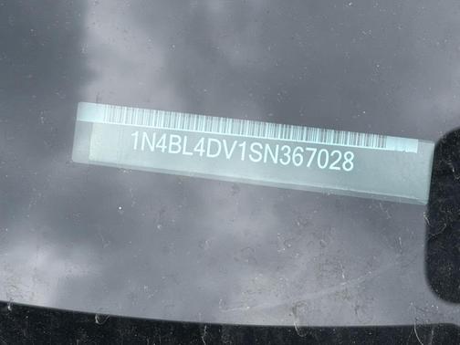 Super Black 2025 Nissan Altima SV FWD
