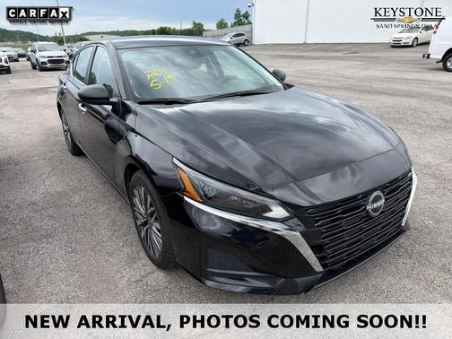 Super Black 2025 Nissan Altima SV FWD
