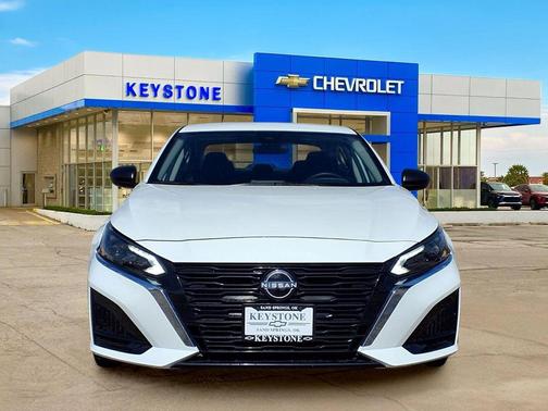 2025 Nissan Altima SV FWD