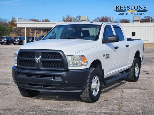 2018 RAM 2500 Tradesman Crew Cab 4x4 6'4' Box