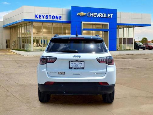Bright White Clearcoat 2025 Jeep Compass Limited
