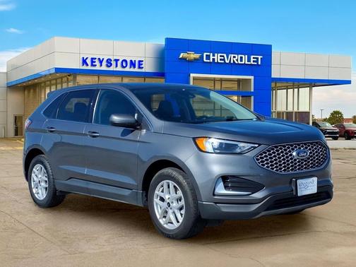 Carbonized Gray Metallic 2024 Ford Edge SEL