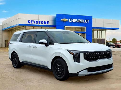 Snow White Pearl 2025 Kia Carnival LXS