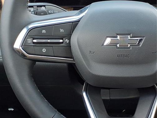 Sterling Gray Metallic 2027 Chevrolet Equinox FWD ACTIV