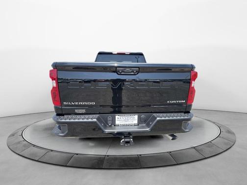 2025 Chevrolet Silverado 2500 Custom