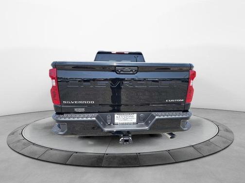 2025 Chevrolet Silverado 2500 Custom