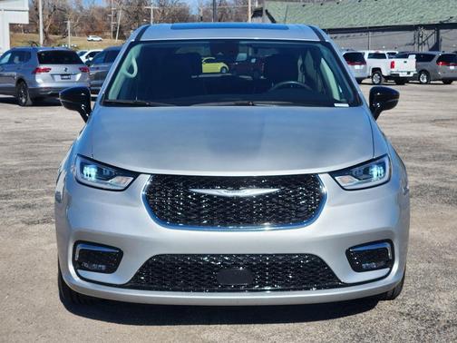 2024 Chrysler Pacifica Limited