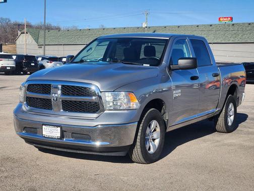 2022 RAM 1500 Classic SLT