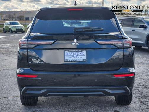 2025 Mitsubishi Outlander ES 2.5 2WD