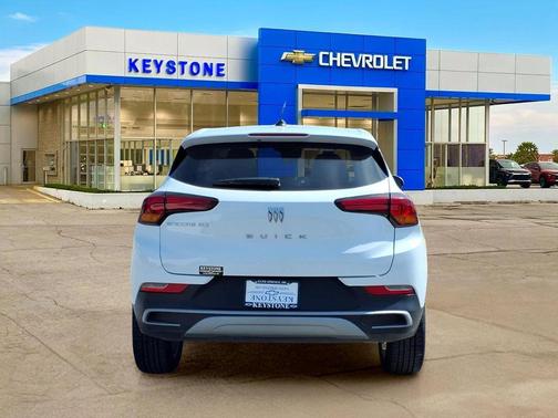 Summit White 2025 Buick Encore GX Preferred