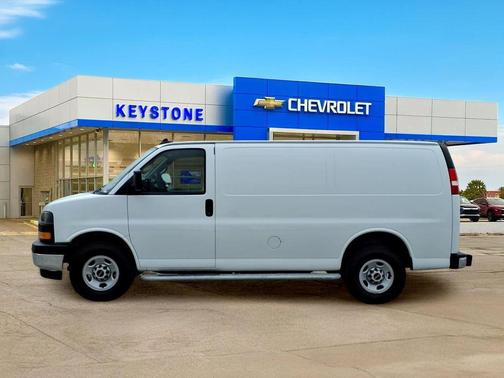 Summit White 2024 GMC Savana 2500 Work Van