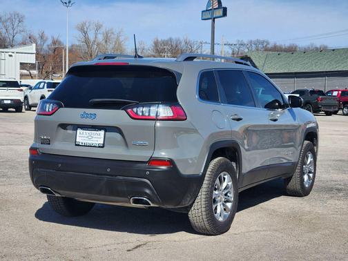2021 Jeep Cherokee Latitude Lux