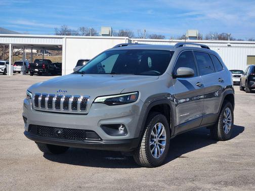 2021 Jeep Cherokee Latitude Lux