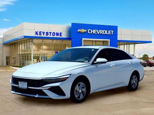 Serenity White Pearl 2026 Hyundai ELANTRA SE