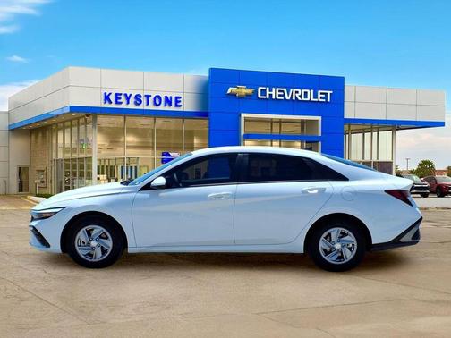 Serenity White Pearl 2026 Hyundai ELANTRA SE