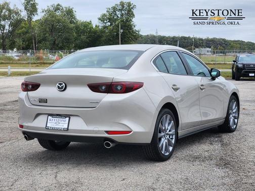 2025 Mazda Mazda3 FWD w/Preferred Package