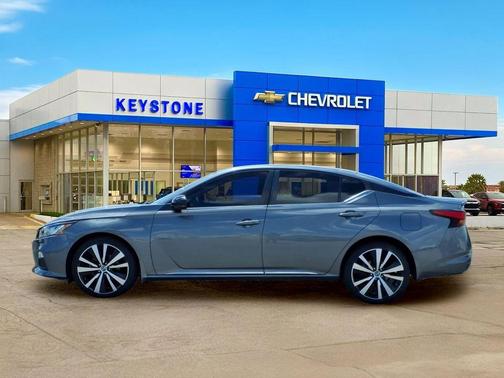 Gun Metallic 2019 Nissan Altima 2.5 SR