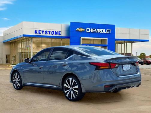 Gun Metallic 2019 Nissan Altima 2.5 SR
