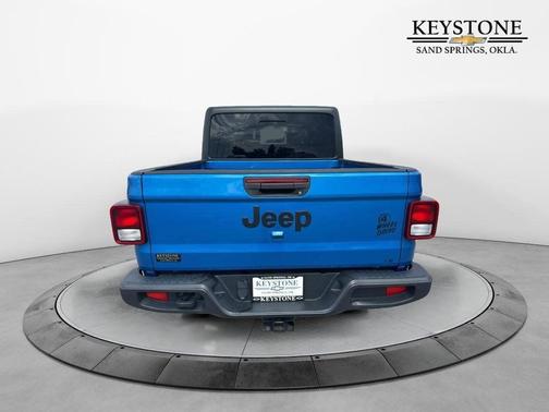 2021 Jeep Gladiator Willys 4x4