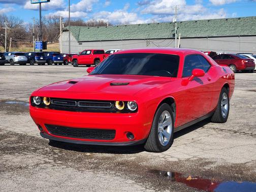 2022 Dodge Challenger SXT