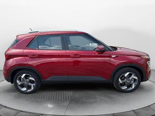 2024 Hyundai VENUE Limited