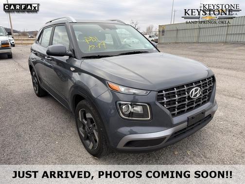 2025 Hyundai VENUE SEL