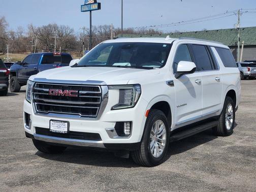 2024 GMC Yukon XL SLT