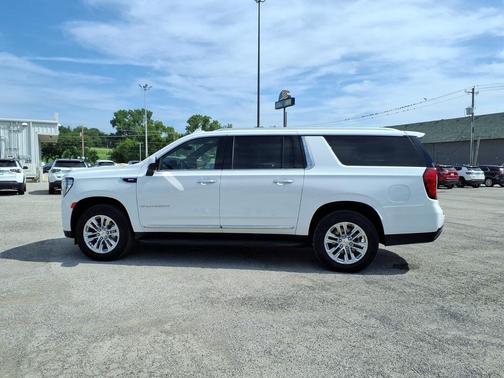Summit White 2024 GMC Yukon XL SLT