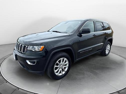 2022 Jeep Grand Cherokee Laredo
