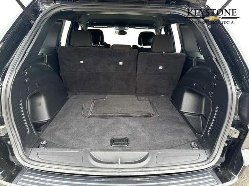 2022 Jeep Grand Cherokee Laredo