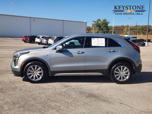 2023 Cadillac XT4 Premium Luxury