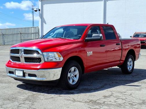 Flame Red Clearcoat 2023 RAM 1500 Classic SLT