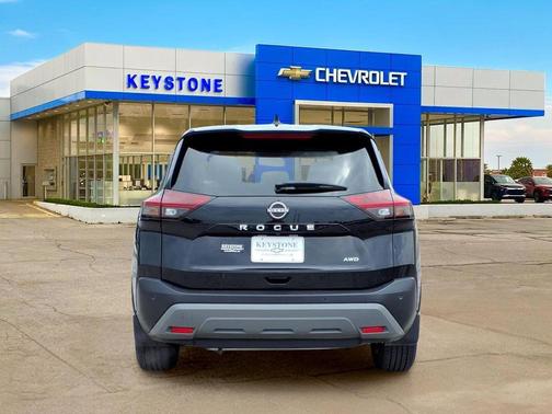 Super Black 2023 Nissan Rogue S